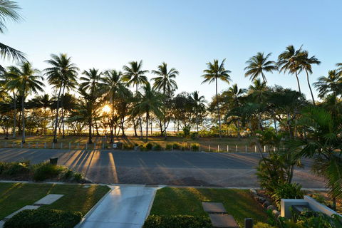 Esplanade Villa - Inverell Accommodation 1