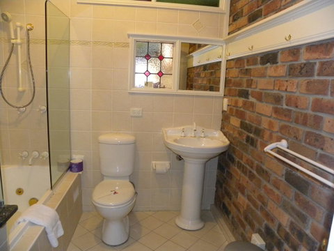 Ettalong Beach Tourist Resort - Inverell Accommodation 1