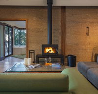 Eumarella Shores Noosa Lake Retreat - Inverell Accommodation