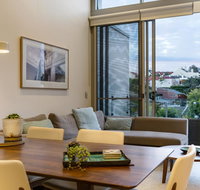 Explore Sydney from a peaceful modern apartment - Inverell Accommodation
