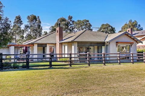Fairview - Inverell Accommodation 0