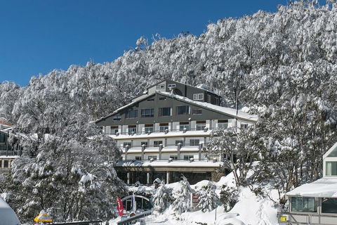 Falls Creek Hotel - Inverell Accommodation 0