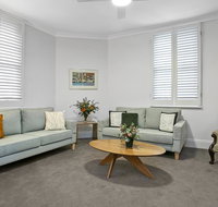 Family Terrace Home Minutes from Oxford Street and CBD - Inverell Accommodation