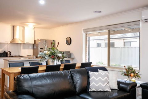 Faraday On Avoca - Inverell Accommodation 0