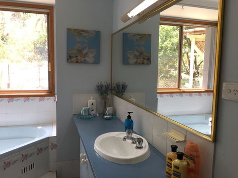 Farm Guests House - Inverell Accommodation 1