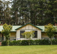 Federation Gardens  Possums Hideaway - Inverell Accommodation