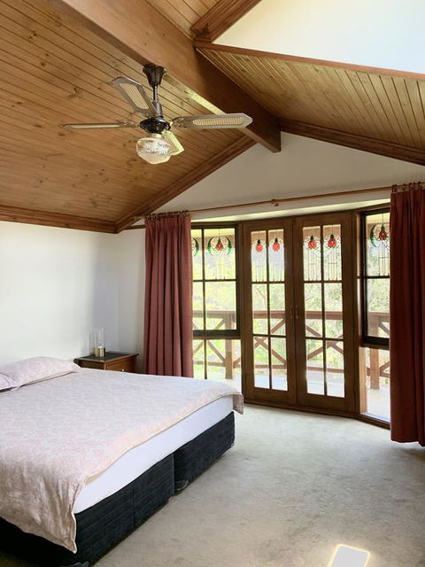 Floraison Red Hill - Inverell Accommodation 3