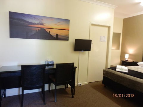 Flying Spur Motel - Inverell Accommodation 2