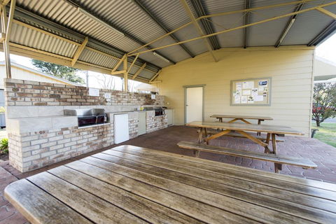 Fossickers Tourist Park - Inverell Accommodation 0