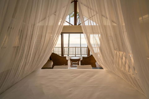 Frangipani Beach House - Newell Beach - Inverell Accommodation 1