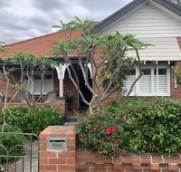 Frangipani House Cooks Hill - Inverell Accommodation