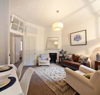 FUN TIMES in HUGE house 1 minute to SYDNEY HARBOUR - Inverell Accommodation