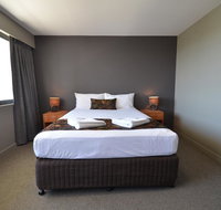 Gladstone Reef Hotel Motel - Inverell Accommodation