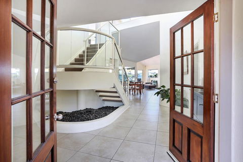 Gone Fishin' - Noosa Waters - Inverell Accommodation 2
