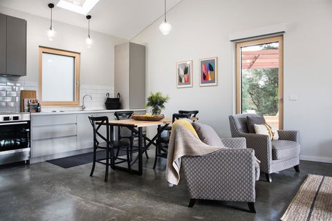 Green Retreat Passive House - Inverell Accommodation 3