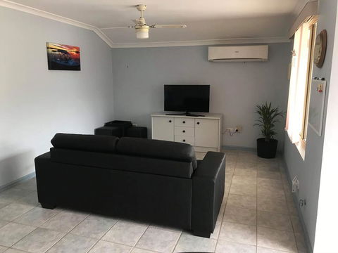 Guesthouse On Dolphin - Inverell Accommodation 2