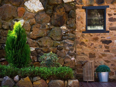 Gumnut Cottage Daylesford - Inverell Accommodation 3