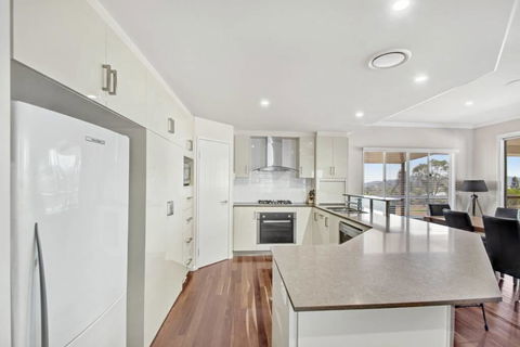 Hamblin - Inverell Accommodation 1