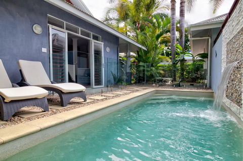 Hanalei Beach House Port Douglas - Inverell Accommodation 1