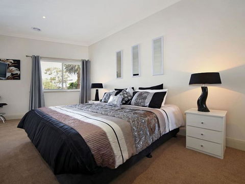 Hidden Gem In Cafe Strip! Chadstone + King Bed - Inverell Accommodation 3