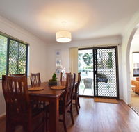 Holiday House - Inverell Accommodation