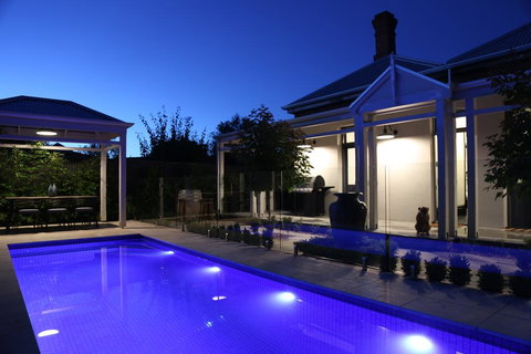 Hollidge House 5 Star Luxury Apartments - Inverell Accommodation 0