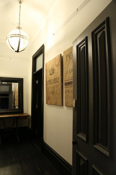 Hollidge House 5 Star Luxury Apartments - Inverell Accommodation 3