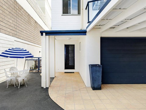 Home By The Sea - Inverell Accommodation 1