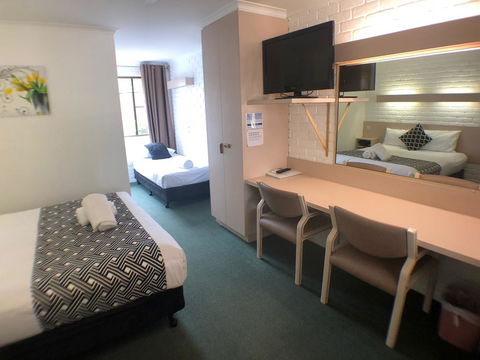Jacaranda Place Motor Inn - Inverell Accommodation 1