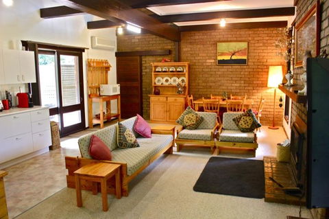 Kaighins Place - Inverell Accommodation 0