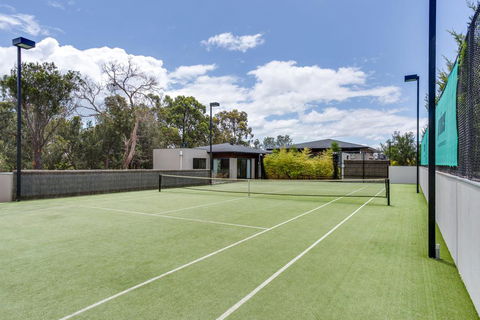 Kalina Retreat: Resort Style Tennis & Pool - Inverell Accommodation 3