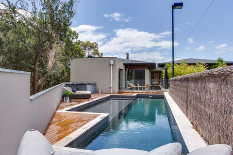 Kalina Retreat: Resort Style Tennis & Pool - Inverell Accommodation 2