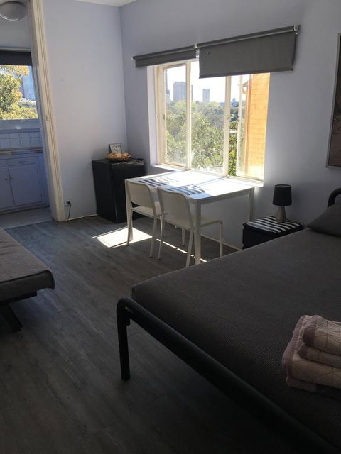 Kanga House Backpackers - Inverell Accommodation 1