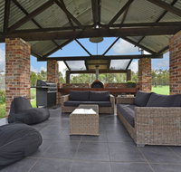 Kelman Cottage - tucked away with pool  native wildlife - Inverell Accommodation