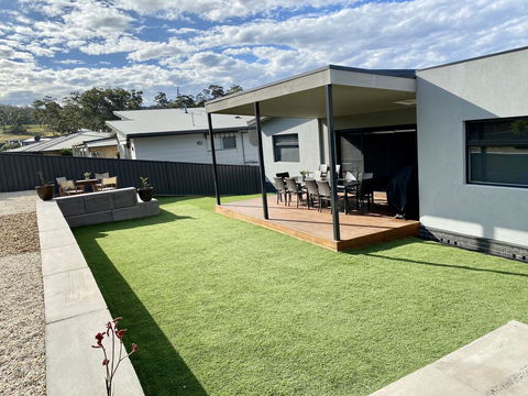 Kingfisher Retreat @ Eden Cove - Inverell Accommodation 2