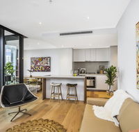 KOZYGURU FORTITUDE VALLEY DESIGNER GRADE 2 BED APT FREE PARKING QFV179-1401 - Inverell Accommodation