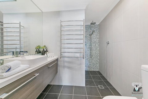 KOZYGURU ROZELLE COSY DREAM HOLIDAY HOME 3 BED HOUSE + FREE NRZ196 - Inverell Accommodation 2