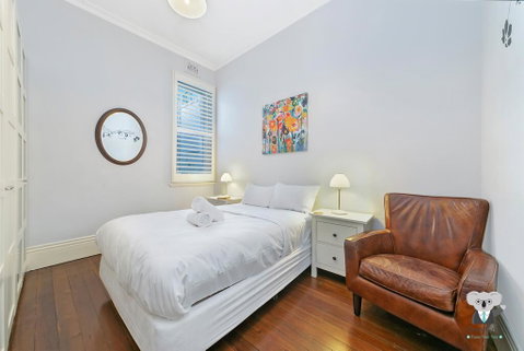 KOZYGURU ROZELLE COSY DREAM HOLIDAY HOME 3 BED HOUSE + FREE NRZ196 - Inverell Accommodation 3