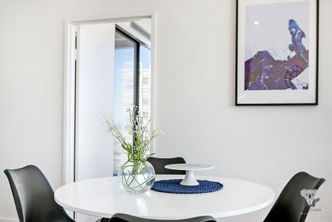 KOZYGURU ZETLAND HIGH LEVEL AMAZING VIEW KOZY 2BED APT + FREE PARKING NWA052 - Inverell Accommodation 2