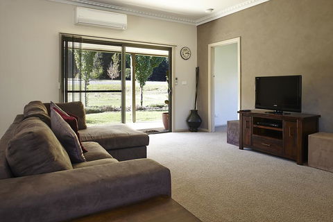 La Casa - Inverell Accommodation 0