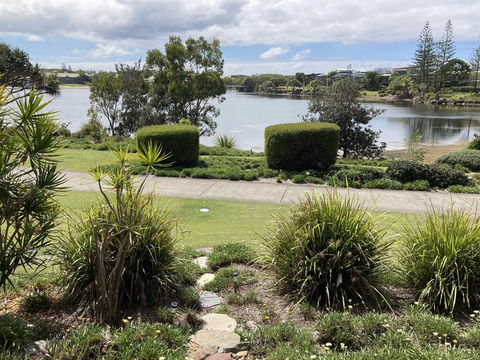 Lagoon-Front Luxury At Twin Waters Resort - Inverell Accommodation 0