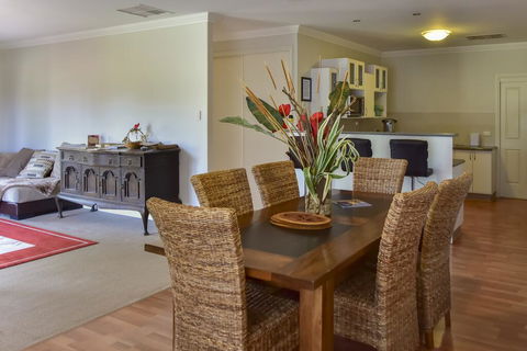 Lake Tyrrell Accommodation LTA - Inverell Accommodation 1