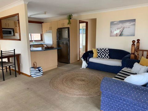 Lakehouse On Oxley - Inverell Accommodation 2