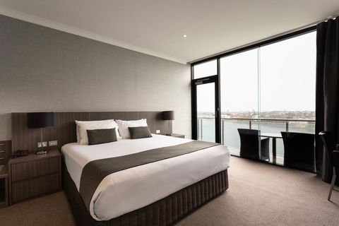 Lakes Hotel - Inverell Accommodation 2