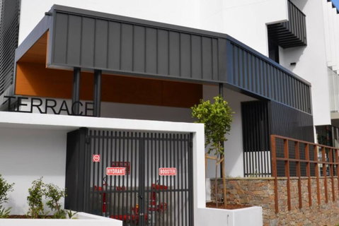 Large Space 2 BED APT Near Brisbane Airport - Inverell Accommodation 1