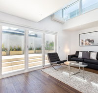 Leichhardt Self-Contained Modern One-Bedroom Apartment 9NOR - Inverell Accommodation