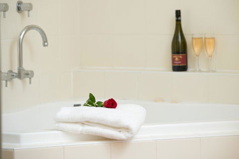Leisure Inn Pokolbin Hill - Inverell Accommodation 2