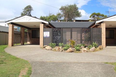 LIFES A BEACH 1 - Inverell Accommodation 1