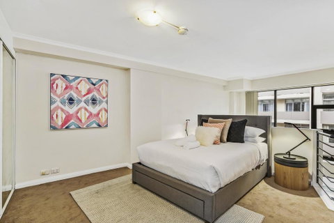 Light-filled Loft: Best Location In Sydney - Inverell Accommodation 3