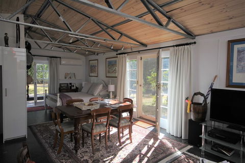 Lily's Farm Studio - Inverell Accommodation 1